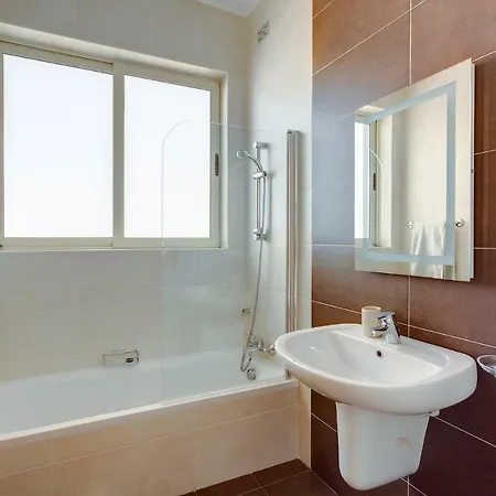 Penthouse With Spacious Terrace Apartment Gzira