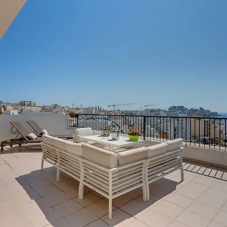 Penthouse With Spacious Terrace