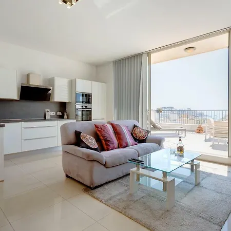 Penthouse With Spacious Terrace Апартаменты Gzira
